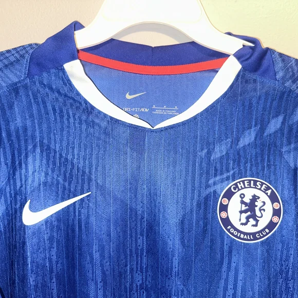 Chelsea 25/26 Home Kit - Size M - Player Version - Brand New NWT - Picture 3 of 8